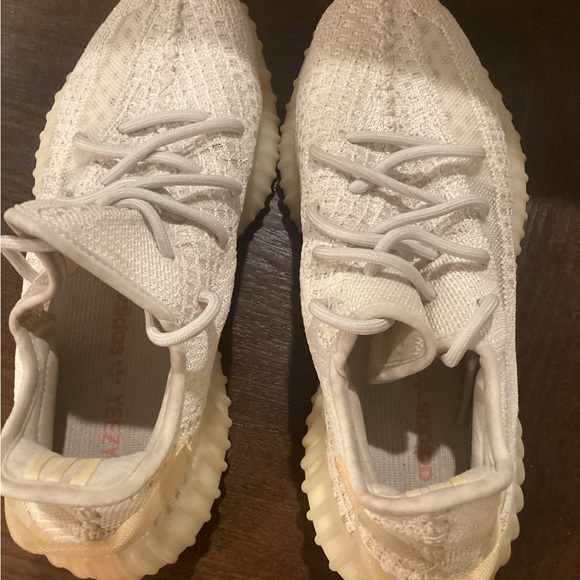 Adidas YEEZY BOOST 350 V2 Light - Picture 6 of 12